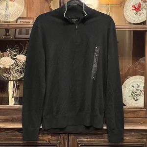 NWT Banana Republic Men’s 1/4 zip sweater. Black. Size Small.